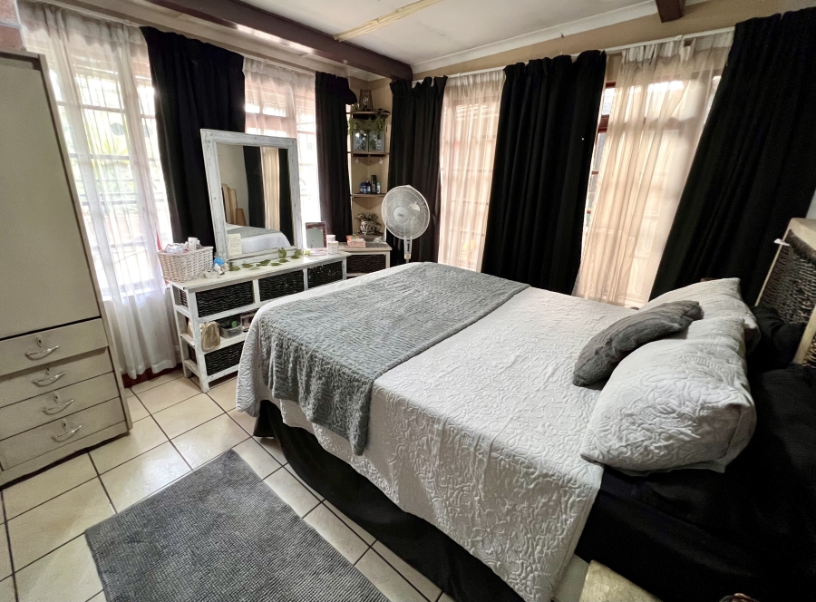 5 Bedroom Property for Sale in Florentia Gauteng