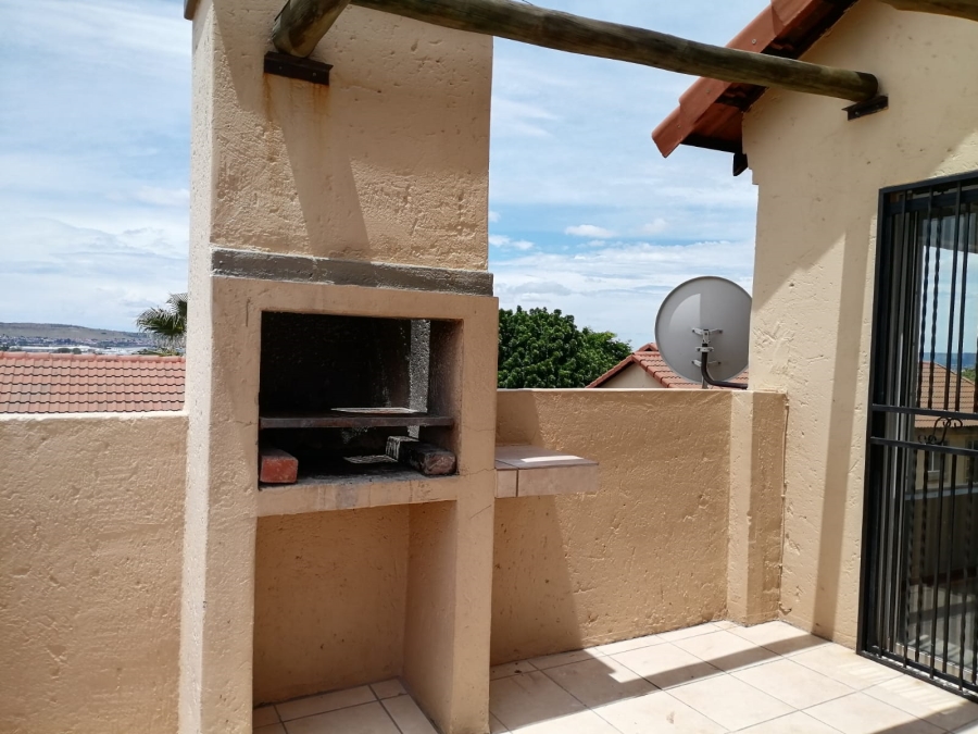 To Let 1 Bedroom Property for Rent in La Montagne Gauteng