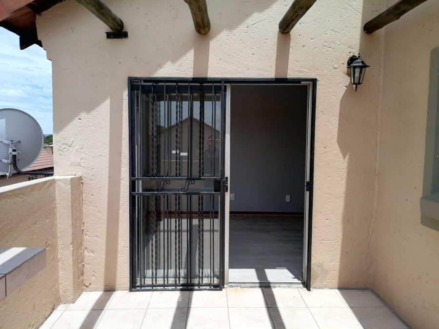 To Let 1 Bedroom Property for Rent in La Montagne Gauteng