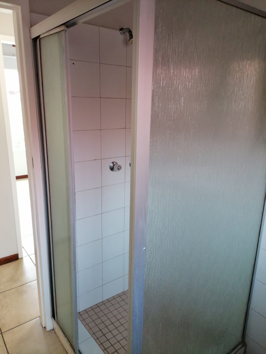 To Let 2 Bedroom Property for Rent in Weavind Park Gauteng