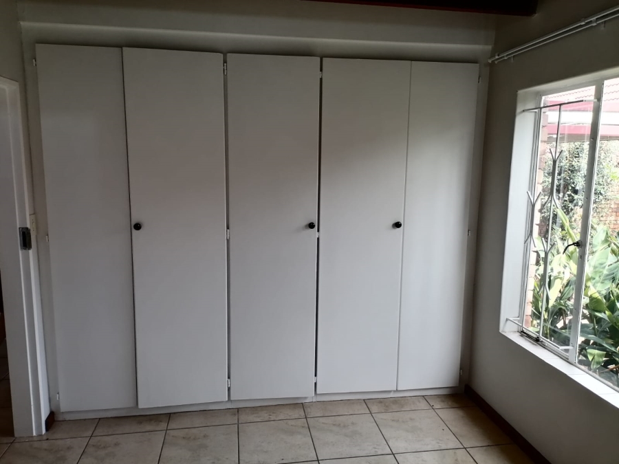 To Let 2 Bedroom Property for Rent in Weavind Park Gauteng