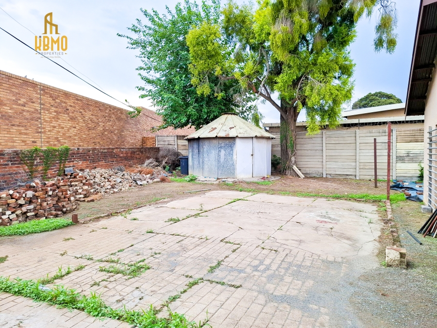 4 Bedroom Property for Sale in Booysens Gauteng