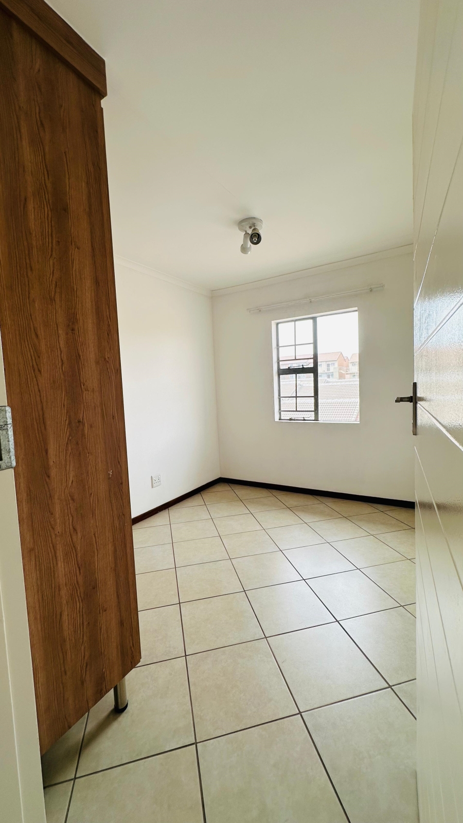 To Let 1 Bedroom Property for Rent in Sagewood Gauteng