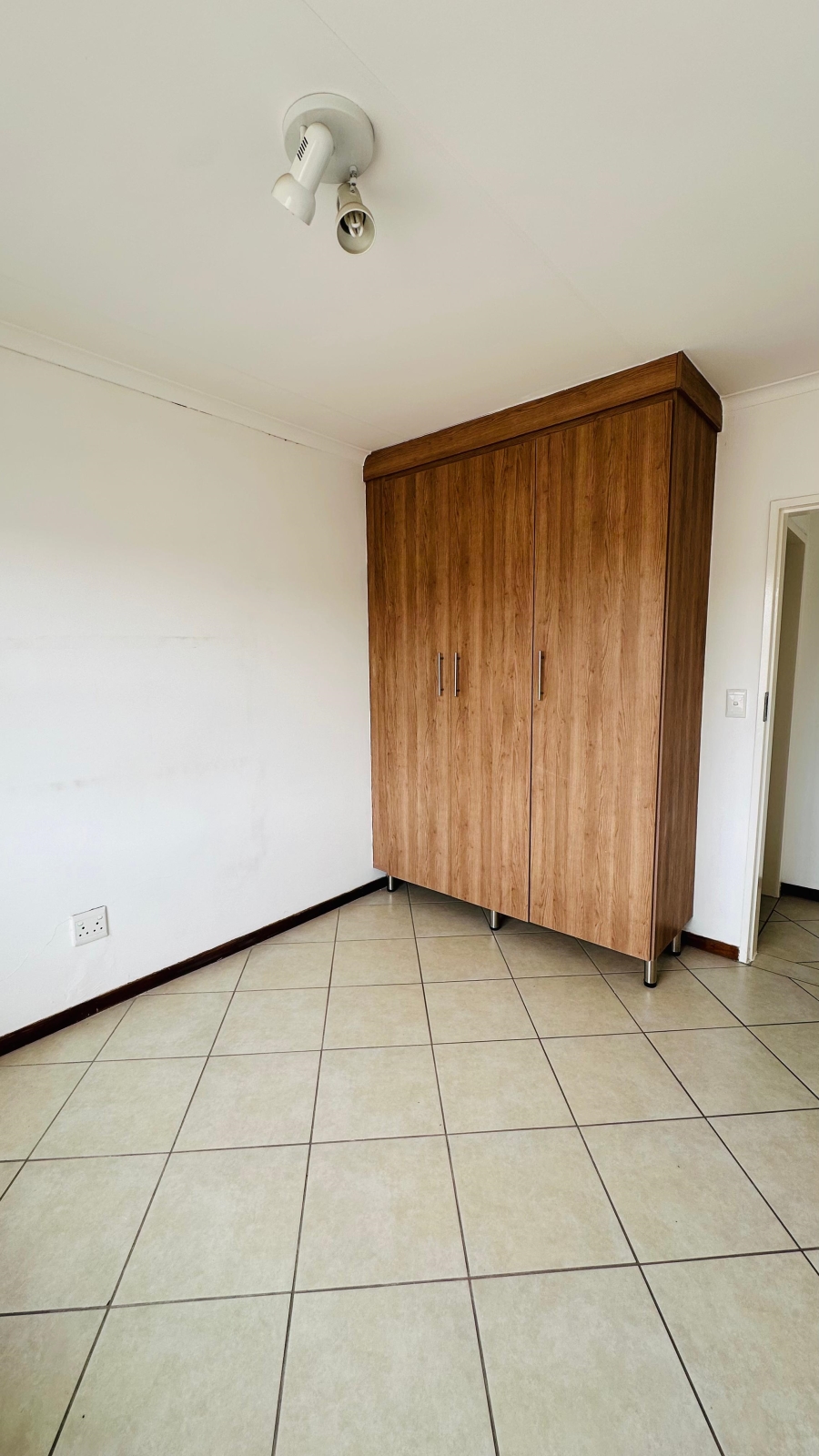 To Let 1 Bedroom Property for Rent in Sagewood Gauteng