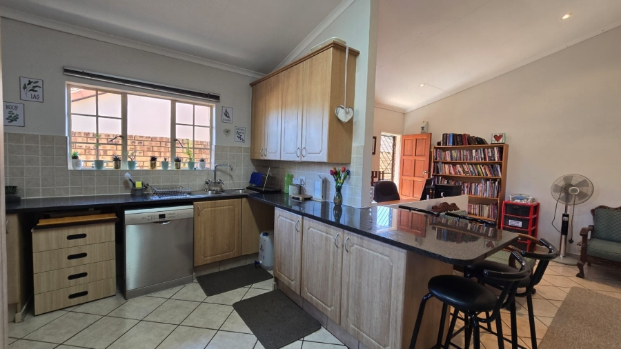 3 Bedroom Property for Sale in The Wilds Gauteng