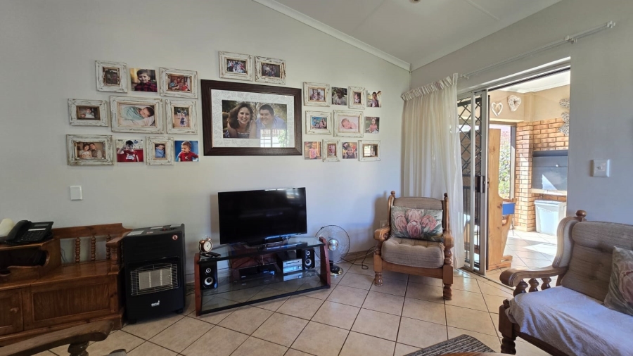 3 Bedroom Property for Sale in The Wilds Gauteng