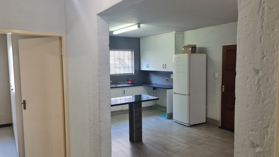 To Let 2 Bedroom Property for Rent in Sunninghill Gauteng