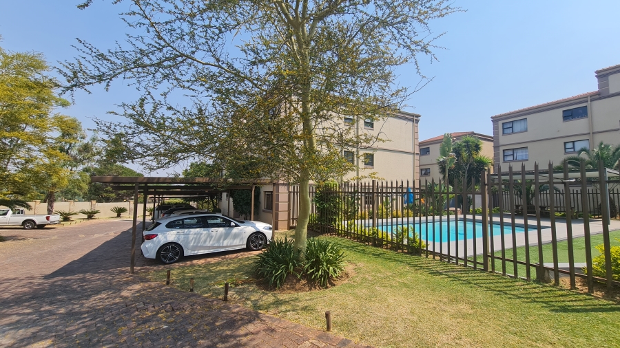 To Let 2 Bedroom Property for Rent in Sunninghill Gauteng