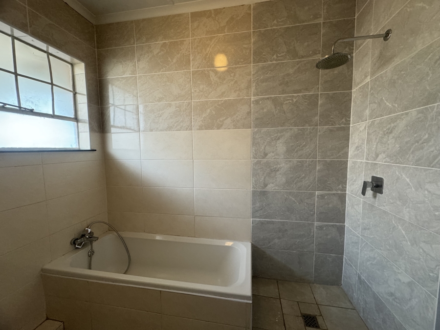 To Let 2 Bedroom Property for Rent in Denlee Gauteng