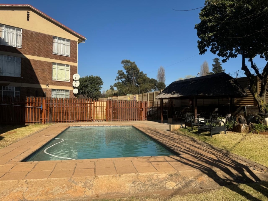 To Let 2 Bedroom Property for Rent in Denlee Gauteng