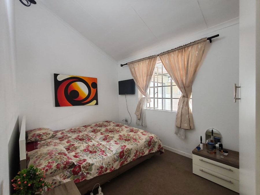 To Let 3 Bedroom Property for Rent in Crescent Wood Country Estate Gauteng