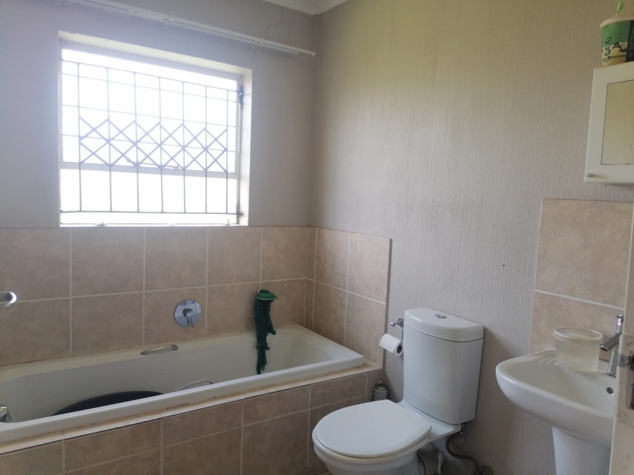 2 Bedroom Property for Sale in Sharon Park Gauteng