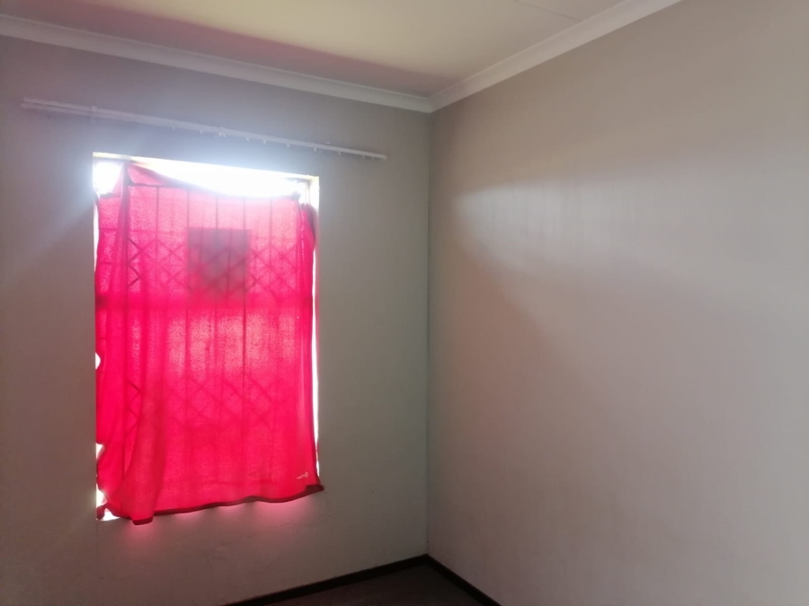 2 Bedroom Property for Sale in Sharon Park Gauteng