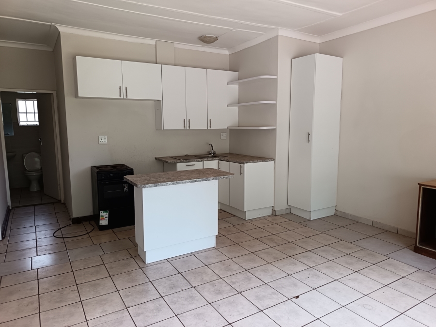 To Let 2 Bedroom Property for Rent in Meyerton Central Gauteng