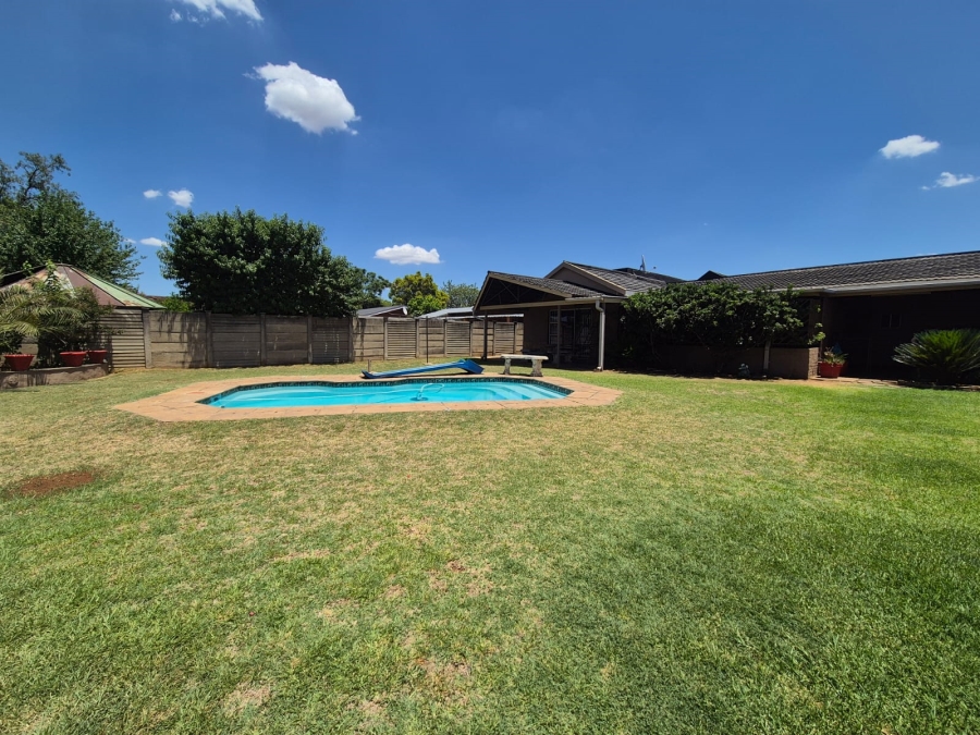 3 Bedroom Property for Sale in Duncanville Gauteng