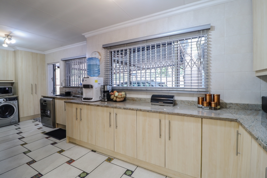 4 Bedroom Property for Sale in Randpark Ridge Gauteng