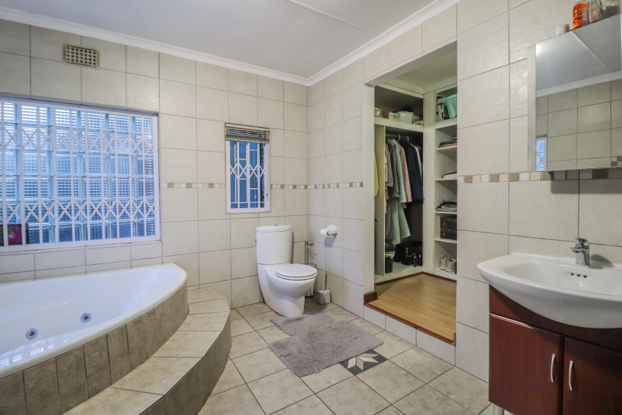 4 Bedroom Property for Sale in Randpark Ridge Gauteng