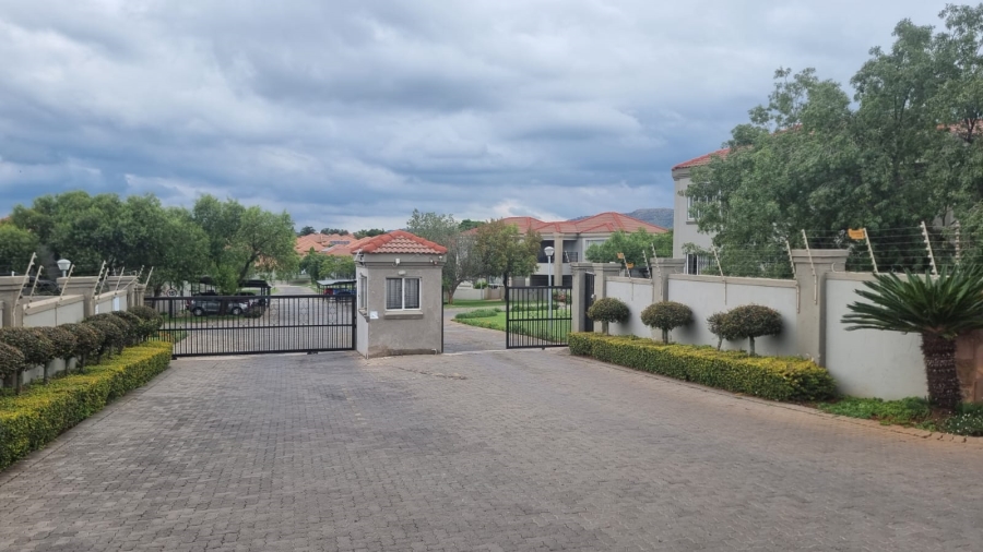 3 Bedroom Property for Sale in Willowbrook Gauteng