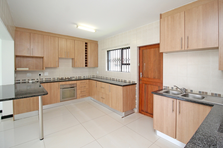 To Let 3 Bedroom Property for Rent in Willowbrook Gauteng