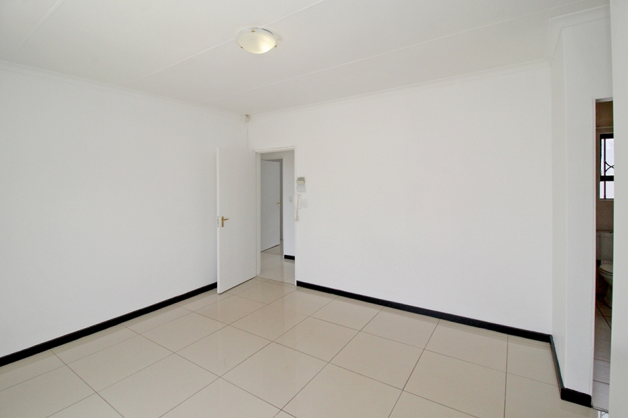 To Let 3 Bedroom Property for Rent in Willowbrook Gauteng