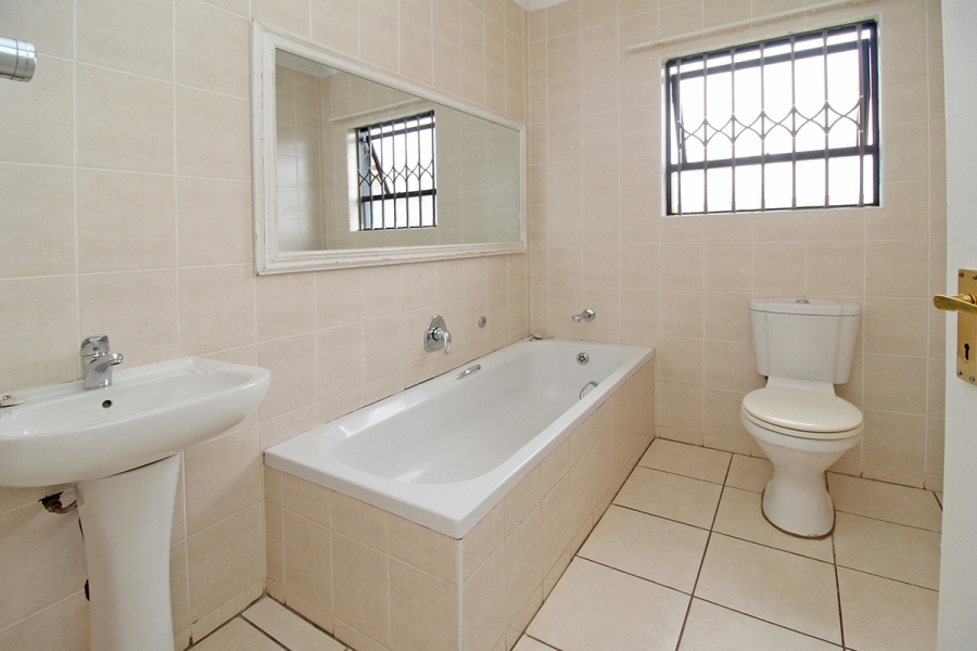 To Let 3 Bedroom Property for Rent in Willowbrook Gauteng