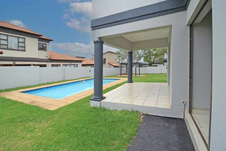 To Let 3 Bedroom Property for Rent in Willowbrook Gauteng