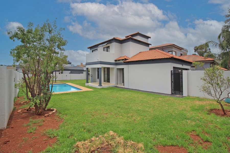 To Let 3 Bedroom Property for Rent in Willowbrook Gauteng