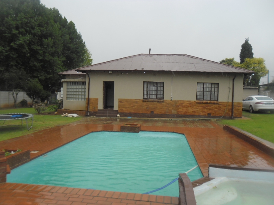 3 Bedroom Property for Sale in Witpoortjie Gauteng