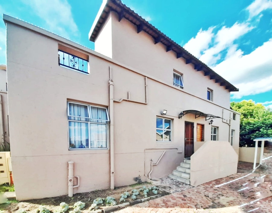 To Let 3 Bedroom Property for Rent in Noordhang Gauteng