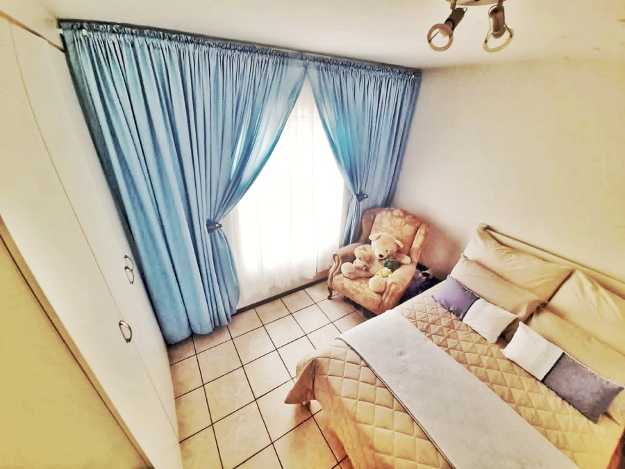 To Let 3 Bedroom Property for Rent in Noordhang Gauteng