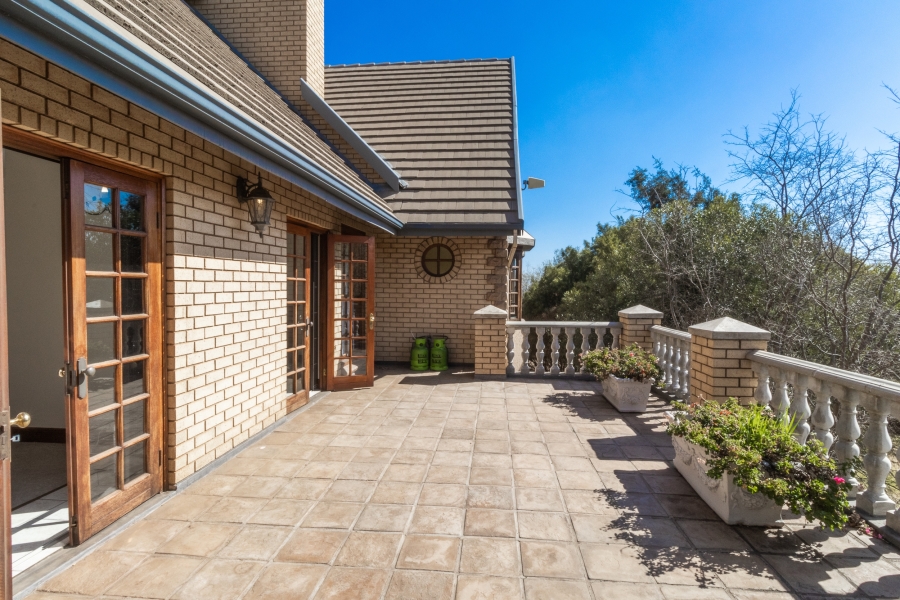 To Let 10 Bedroom Property for Rent in Cornwall Hill Gauteng