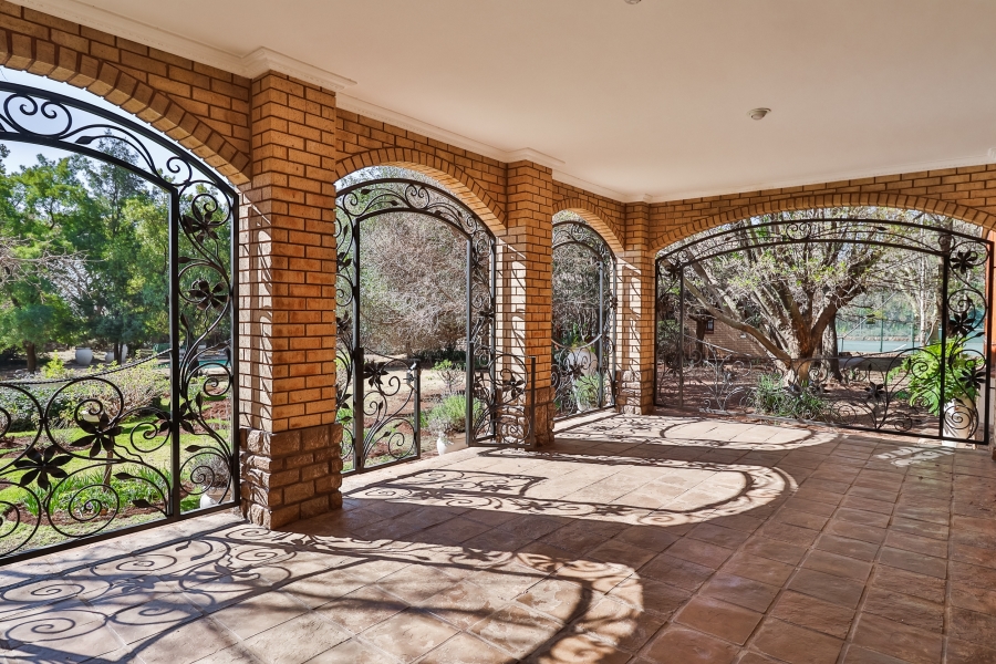 To Let 10 Bedroom Property for Rent in Cornwall Hill Gauteng