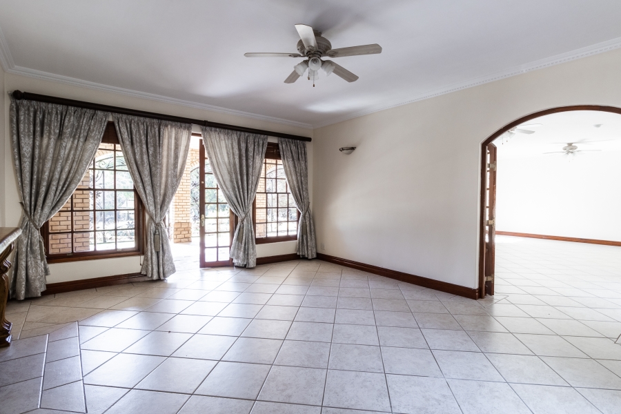 To Let 10 Bedroom Property for Rent in Cornwall Hill Gauteng