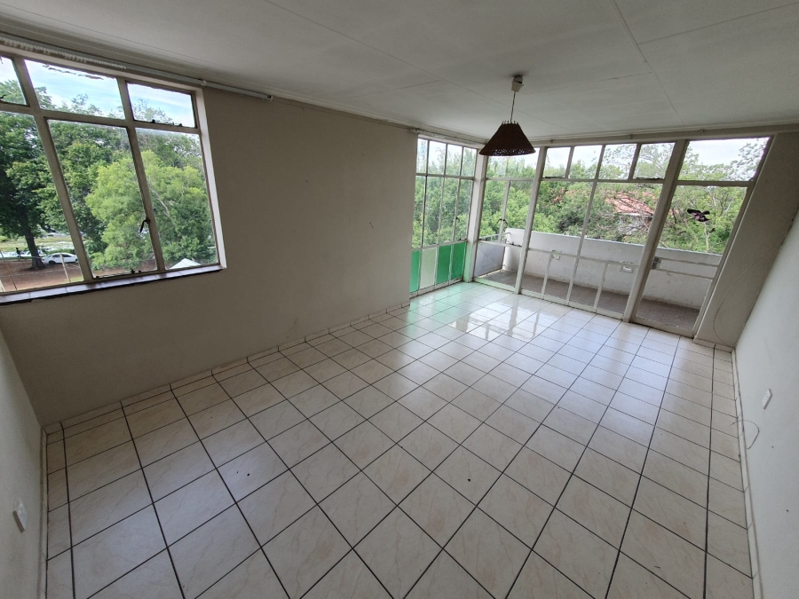 To Let 2 Bedroom Property for Rent in Roodepoort Gauteng