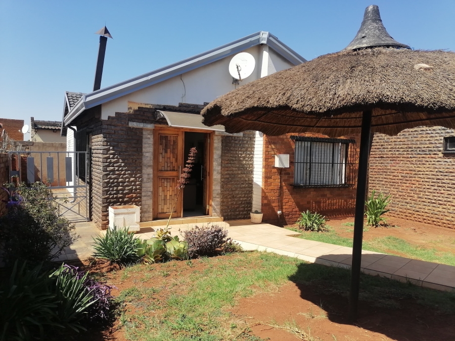 2 Bedroom Property for Sale in Nguni Section Gauteng