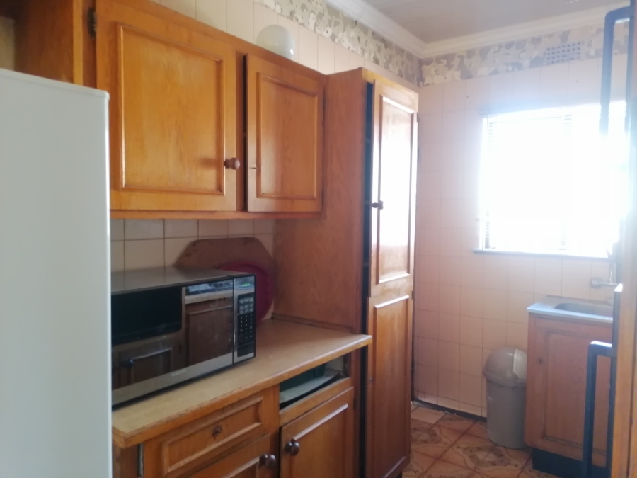 2 Bedroom Property for Sale in Nguni Section Gauteng