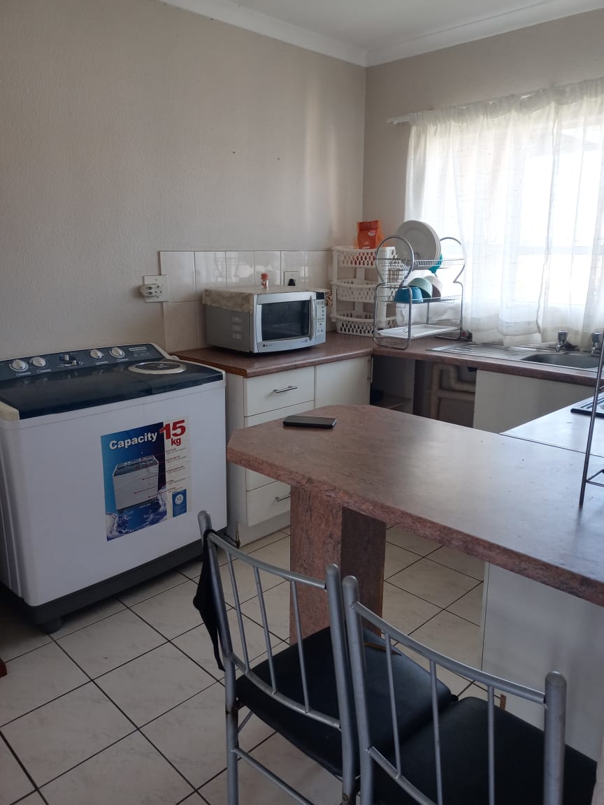 2 Bedroom Property for Sale in Three Rivers Proper Gauteng