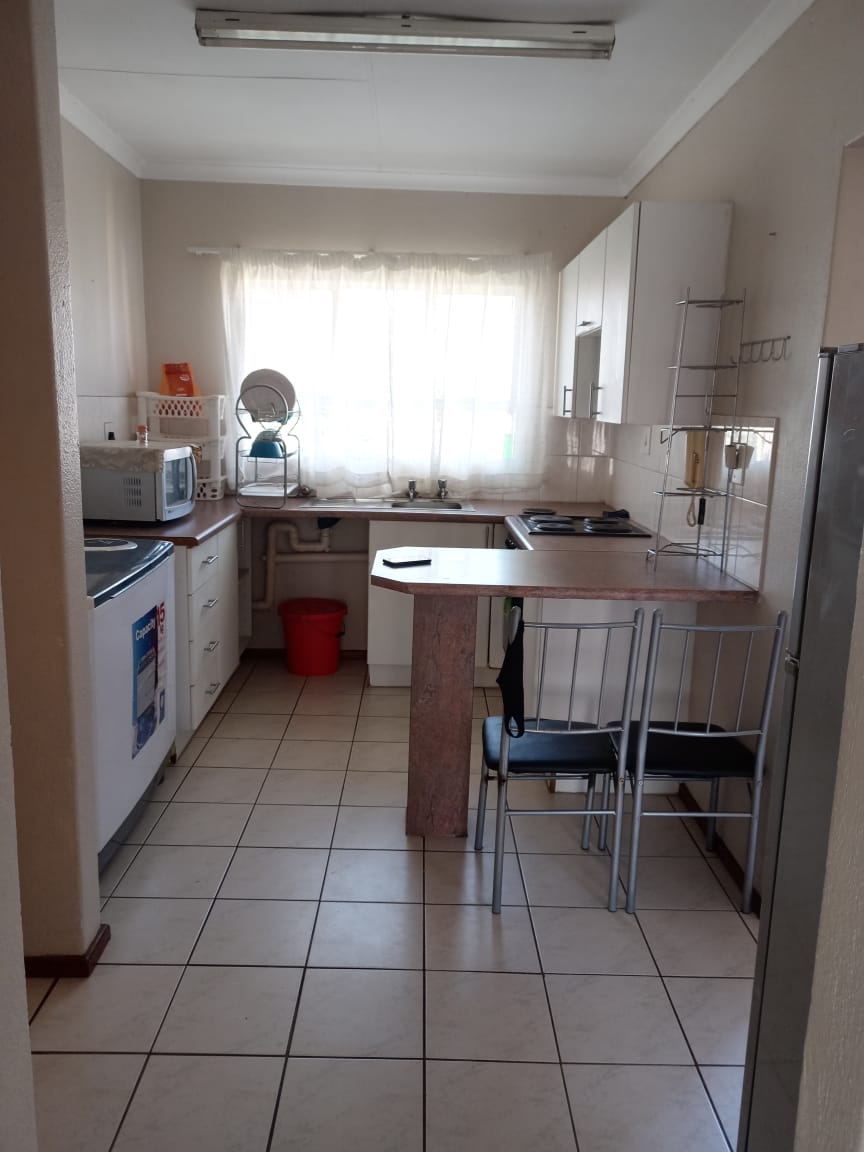 2 Bedroom Property for Sale in Three Rivers Proper Gauteng