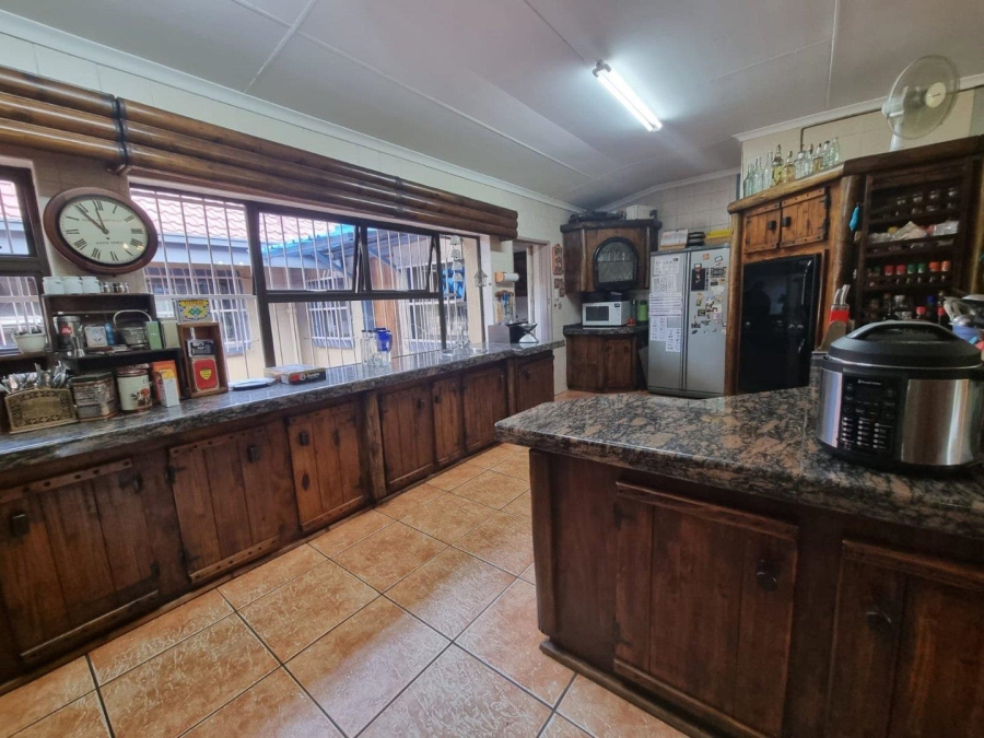 3 Bedroom Property for Sale in Three Rivers Proper Gauteng