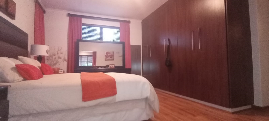 4 Bedroom Property for Sale in Three Rivers East Gauteng