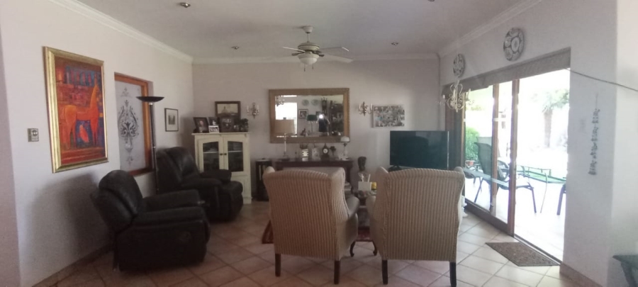 3 Bedroom Property for Sale in Three Rivers Proper Gauteng