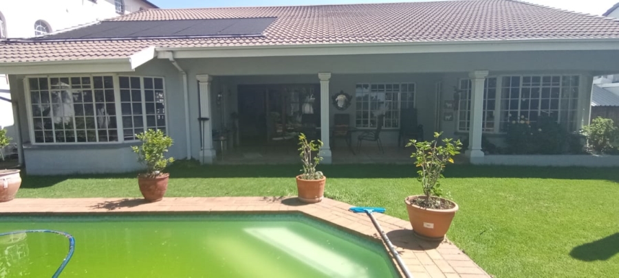 3 Bedroom Property for Sale in Three Rivers Proper Gauteng