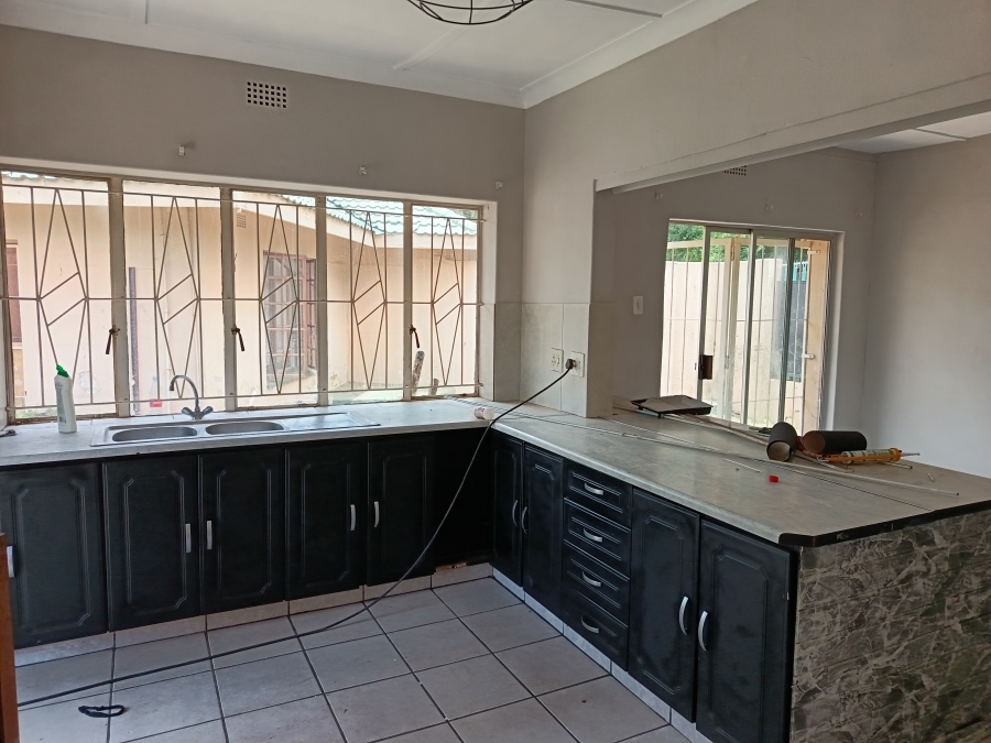 To Let 3 Bedroom Property for Rent in Three Rivers Gauteng