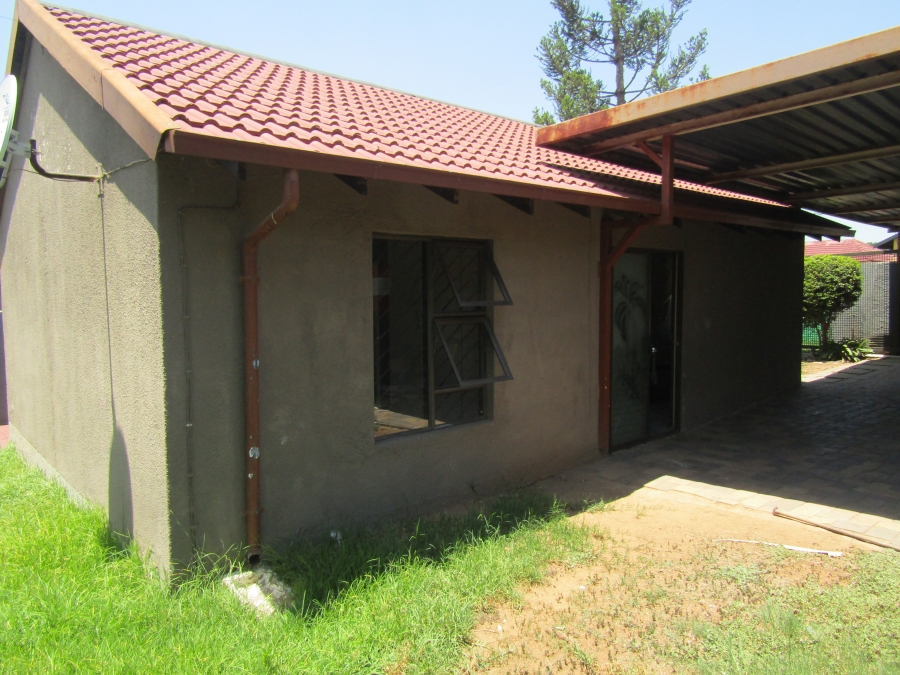 2 Bedroom Property for Sale in Bramley View Gauteng