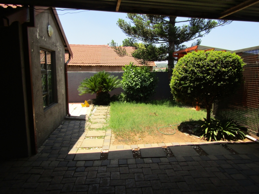 2 Bedroom Property for Sale in Bramley View Gauteng