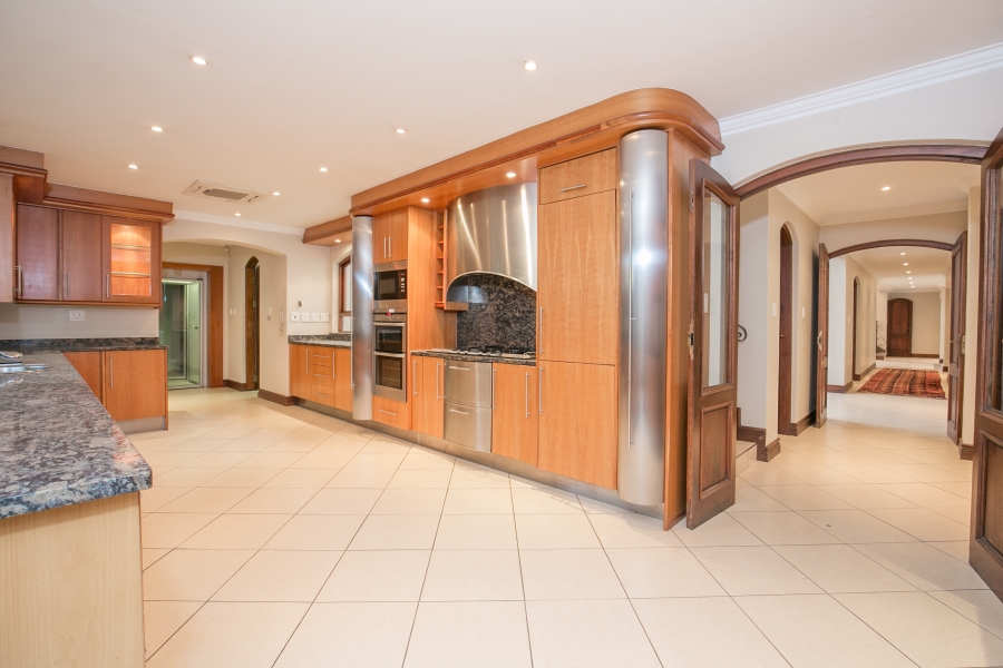 5 Bedroom Property for Sale in Fourways Gardens Gauteng