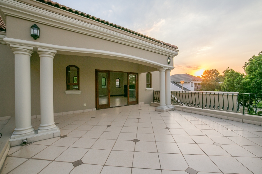 5 Bedroom Property for Sale in Fourways Gardens Gauteng