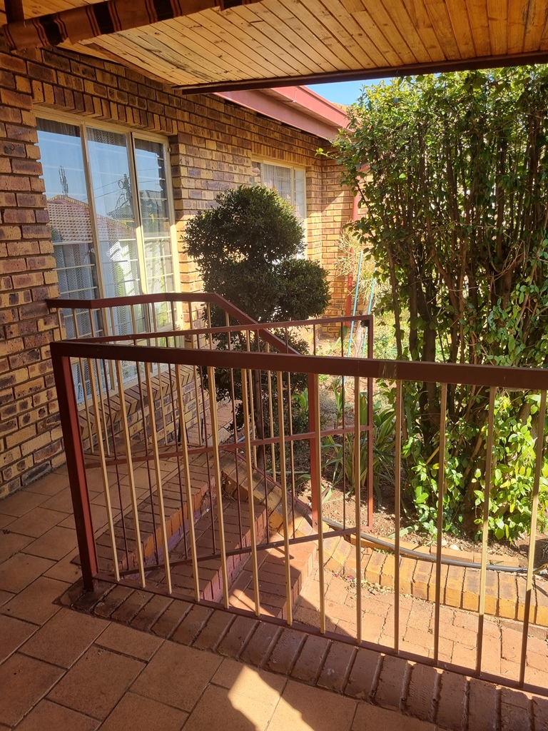 2 Bedroom Property for Sale in Amandasig Gauteng