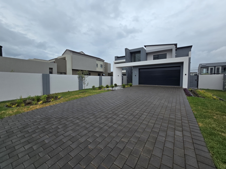 4 Bedroom Property for Sale in Midstream Heights Gauteng