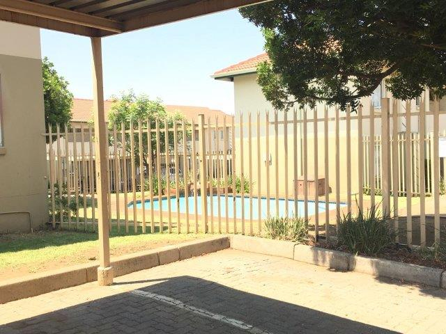 2 Bedroom Property for Sale in Eden Glen Gauteng